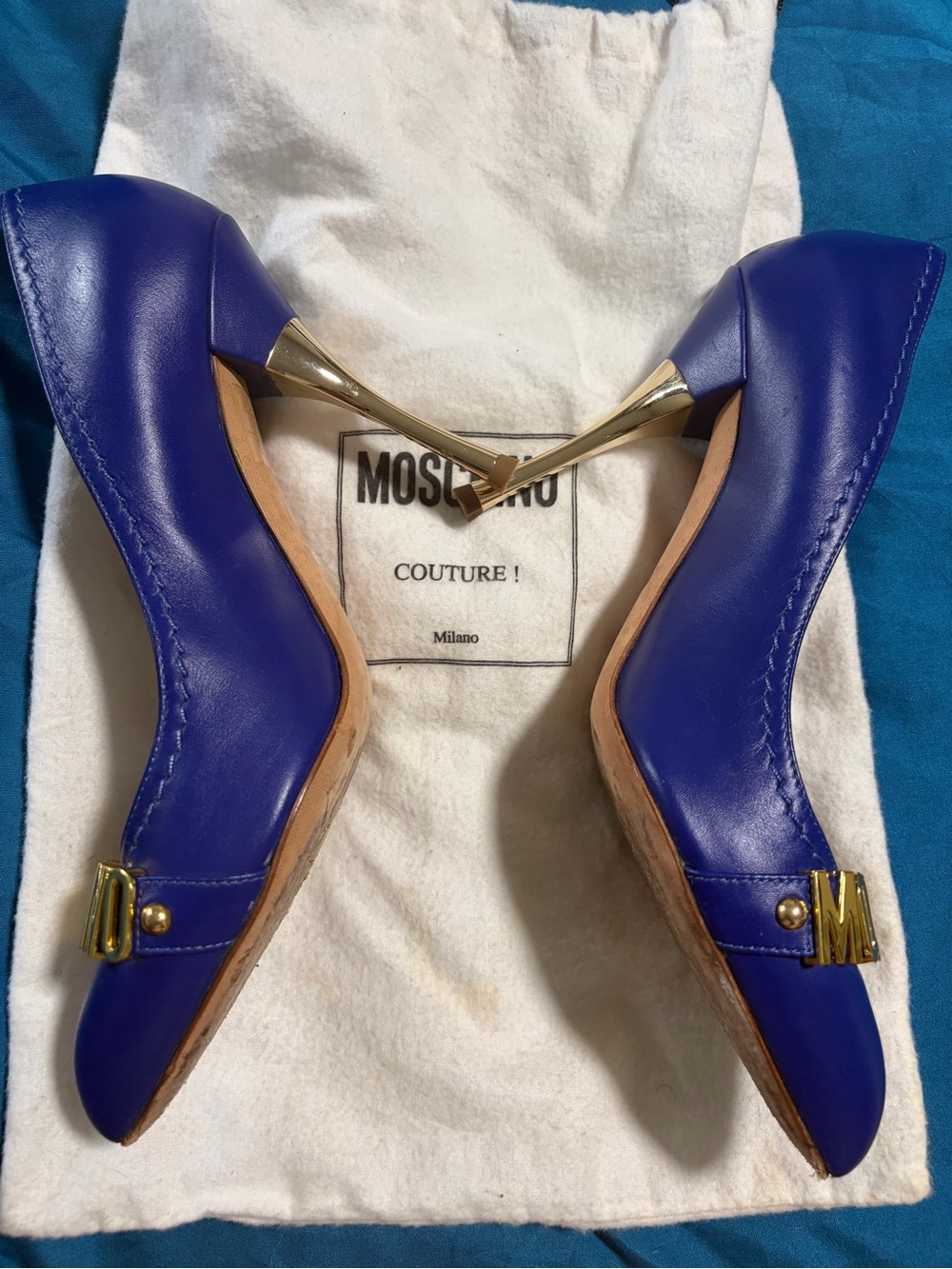 Moschino Cobalt Pointed Toe Pumps with Gold MOSCHINO Logo - Picture 4 of 7
